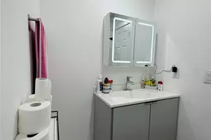 8705 Tahiti Ln, Tampa, FL 33615 - Photo 27