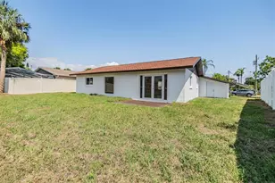 8705 Tahiti Ln, Tampa, FL 33615 - Photo 43