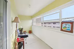 209 NE Lincoln Circle N, Saint Petersburg, FL 33702 - Photo 21