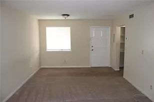 6306 Newtown Cir, Tampa, FL 33615 - Photo 3