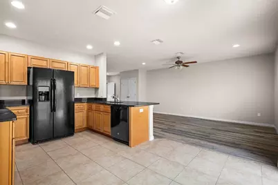 1875 Sommarie Way, Tarpon Springs, FL 34689 - Photo 9