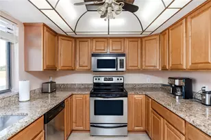 736 Island Way, Clearwater Beach, FL 33767 - Photo 7