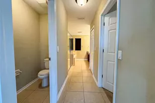 10663 Pictorial Park Dr, Tampa, FL 33647 - Photo 39