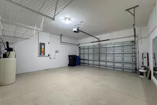 10663 Pictorial Park Dr, Tampa, FL 33647 - Photo 23