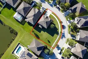 10663 Pictorial Park Dr, Tampa, FL 33647 - Photo 5