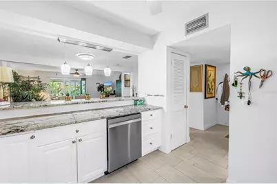 3465 41st Terrace S #205, Saint Petersburg, FL 33711 - Photo 5