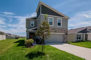 9744 Crescent Ray Dr, Wesley Chapel, FL 33545 - Photo 5