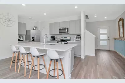 9744 Crescent Ray Drive, Wesley Chapel, FL 33545 - Photo 11