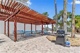 445 Hamden Dr, Clearwater Beach, FL 33767 - Photo 49