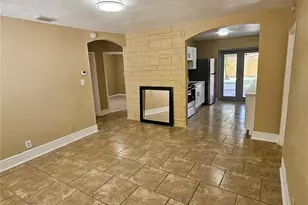 2221 E Annie St, Tampa, FL 33612 - Photo 5