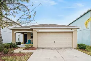 17207 Beach Buttercup Pl, Wimauma, FL 33598 - Photo 5