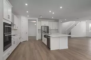 318 Rafael Blvd NE, Saint Petersburg, FL 33704 - Photo 9