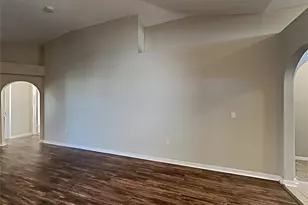 744 Lobelia Dr, Davenport, FL 33837 - Photo 3