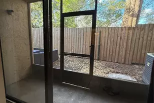 1422 Highland Ridge Cir, Brandon, FL 33510 - Photo 15