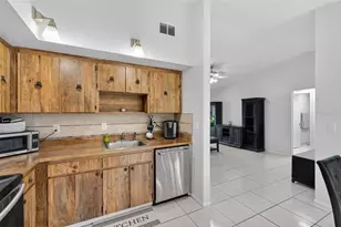 9883 88th Way, Seminole, FL 33777 - Photo 15