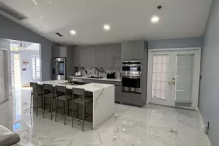 1003 Clearcreek Dr, Tampa, FL 33613 - Photo 7