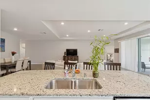 10702 Laxer Cay Loop, San Antonio, FL 33576 - Photo 13