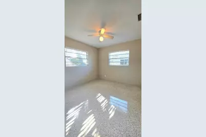 1018 60th Avenue N, Saint Petersburg, FL 33703 - Photo 19