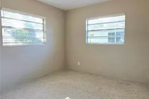 1018 60th Ave N, Saint Petersburg, FL 33703 - Photo 19