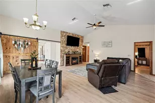 8970 Lismore Ct, Weeki Wachee, FL 34613 - Photo 5