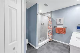 8985 Antigua Dr, Seminole, FL 33777 - Photo 25