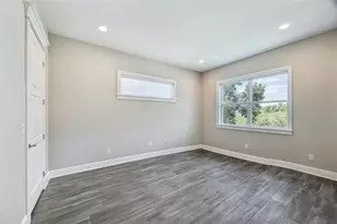 80 Shore Dr, Palm Harbor, FL 34683 - Photo 25