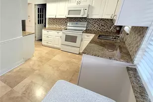 356 Overbrook Dr E, Largo, FL 33770 - Photo 9