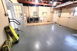 356 Overbrook Dr E, Largo, FL 33770 - Photo 19