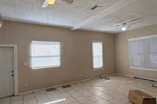 2919 Sanchez St, Tampa, FL 33605 - Photo 3