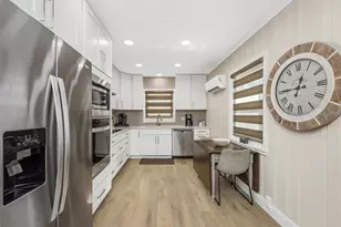 6644 Gulfport Blvd S, South Pasadena, FL 33707 - Photo 11