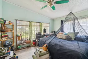 3207 Mazie Dr, Zephyrhills, FL 33541 - Photo 21