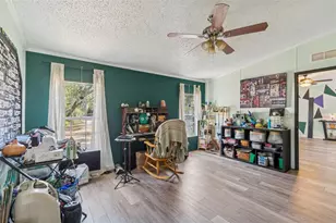 3207 Mazie Dr, Zephyrhills, FL 33541 - Photo 9