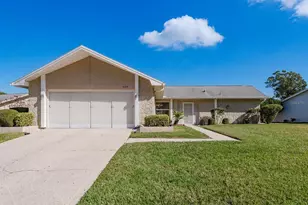 3129 Brunswick Cir, Palm Harbor, FL 34684 - Photo 1