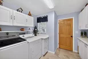 853 Seacrest Dr, Largo, FL 33771 - Photo 11