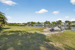 853 Seacrest Dr, Largo, FL 33771 - Photo 59