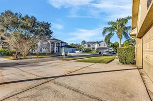 11709 Stonewood Gate Dr, Riverview, FL 33579 - Photo 5