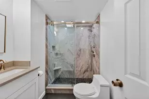 12100 Capri Cir S, Treasure Island, FL 33706 - Photo 15