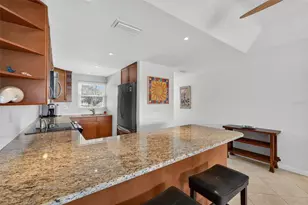 12100 Capri Cir S, Treasure Island, FL 33706 - Photo 5