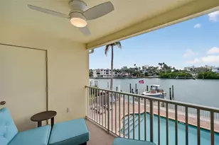 12100 Capri Cir S, Treasure Island, FL 33706 - Photo 17