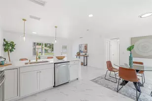 4095 Locust St NE, Saint Petersburg, FL 33703 - Photo 11