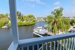 320 Georgia Ave, Crystal Beach, FL 34681 - Photo 3