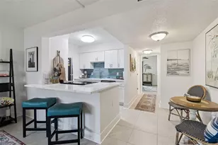 7930 Sun Island Dr S, South Pasadena, FL 33707 - Photo 7