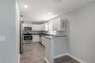 595 Shady Grove Dr, Dunedin, FL 34698 - Photo 5