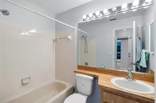 225 Sun Vista Ct S, Treasure Island, FL 33706 - Photo 17