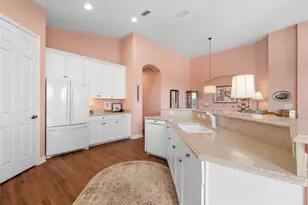 1338 Emerald Dunes Dr, Sun City Center, FL 33573 - Photo 9