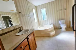 14806 N 15th St, Lutz, FL 33549 - Photo 11
