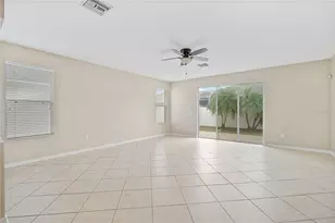 427 Stone Briar Dr, Ruskin, FL 33570 - Photo 17