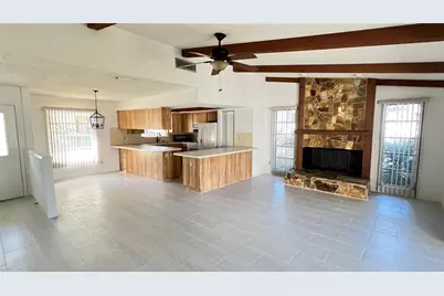 10548 86th Avenue N, Seminole, FL 33772 - Photo 5
