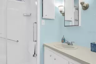 2033 Maui Dr, Holiday, FL 34691 - Photo 11