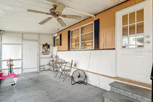 8145 Campbell Ct, New Port Richey, FL 34653 - Photo 1